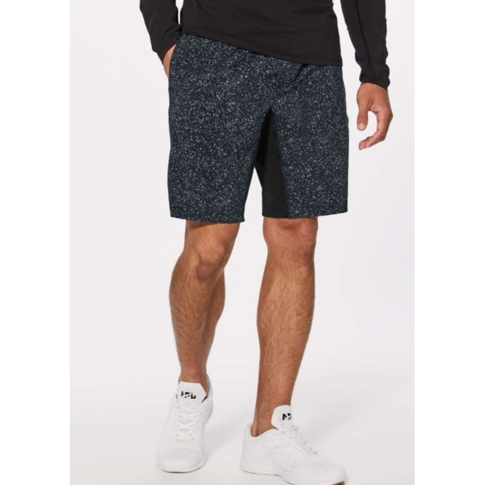 Lululemon T.H.E. Short 9" *Linerless Sz M - Inked Light Cast Black